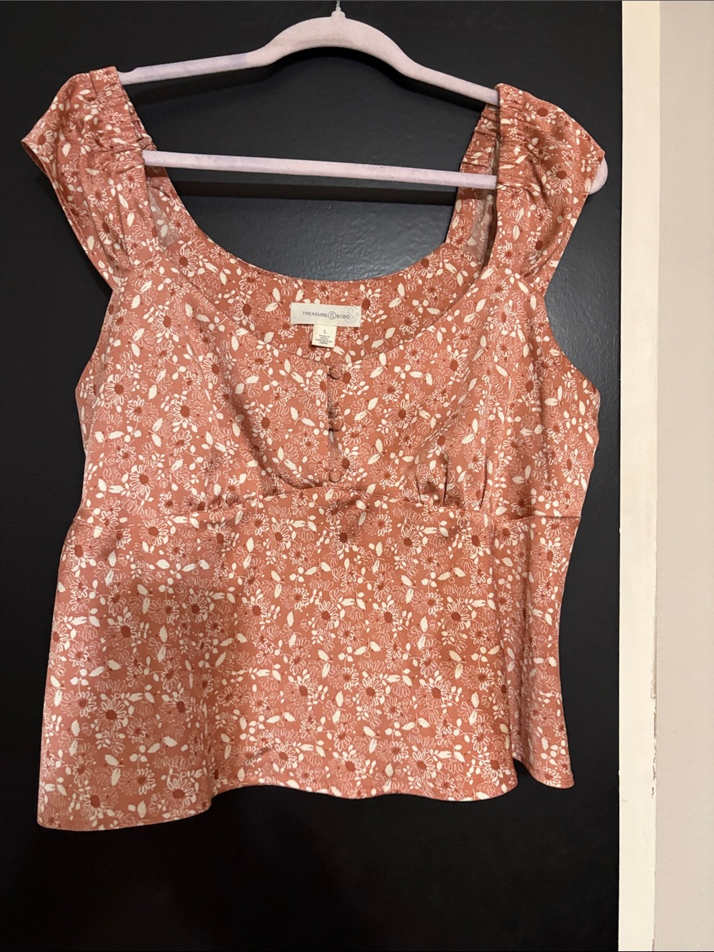 NAME YOUR PRICE- Treasure & Bond Rusty Rose Floral Scoop-Neck blouse sz L
